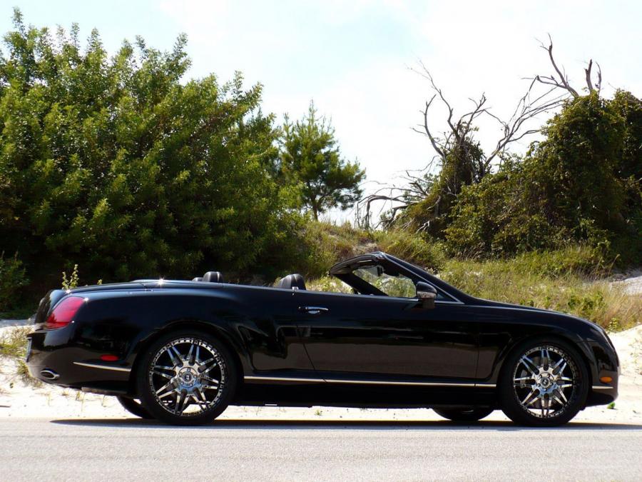  Bentley Continental GTC by Renntech 2006 года  (фото 3 из 3)
